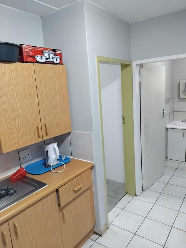 To Let 2 Bedroom Property for Rent in Kannoniers Park North West
